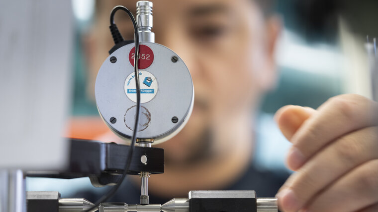 KEYSTONE/GAETAN BALLY 20251127113424179.jpg