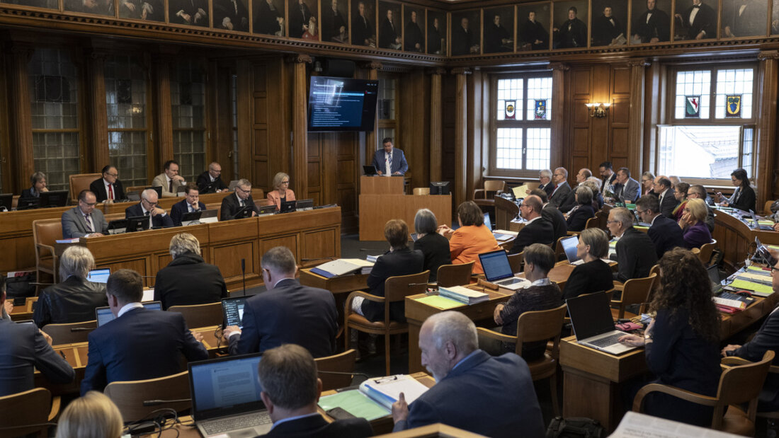 Der Ausserrhoder Kantonsrat diskutierte am Montag über die Grundlagen für Windenergie-Projekte im Richtplan. (Archivbild) 20250922121334546.jpg