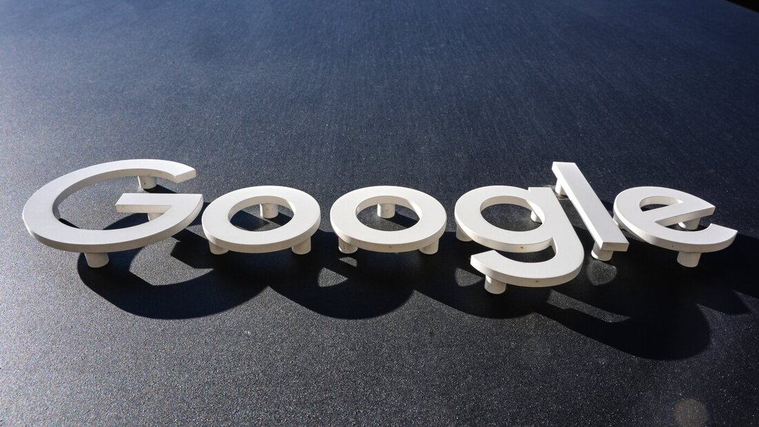 Warum sind manche Google-Apps auf Android-Handys Standard? Der Tech-Gigant muss eine milliardenschwere Wettbewerbsstrafe der EU-Kommission akzeptieren. (Archivbild) 20260702100208456.jpg