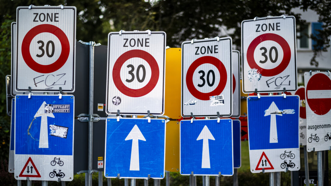 Städte und Gemeinden wollen keine weiteren Einschränkungen der Autonomie im Strassenverkehr. (Archivbild) 20251106101920132.jpg