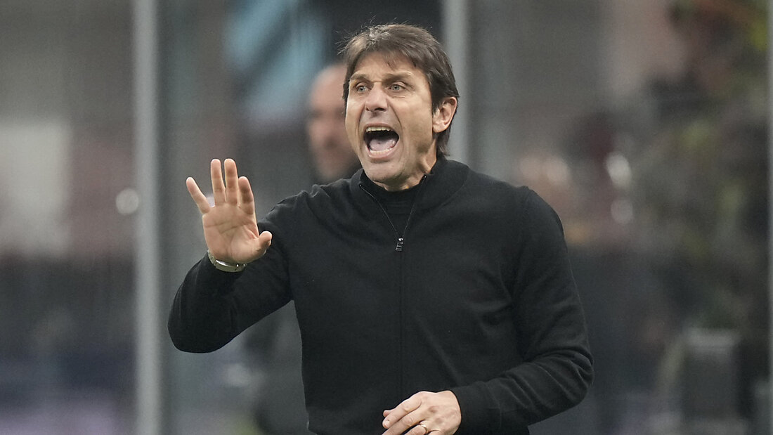 Mit viel Leidenschaft: Antonio Conte soll nach einer desaströsen Saison den Erfolg zurück nach Neapel bringen 20240605122715773.jpg