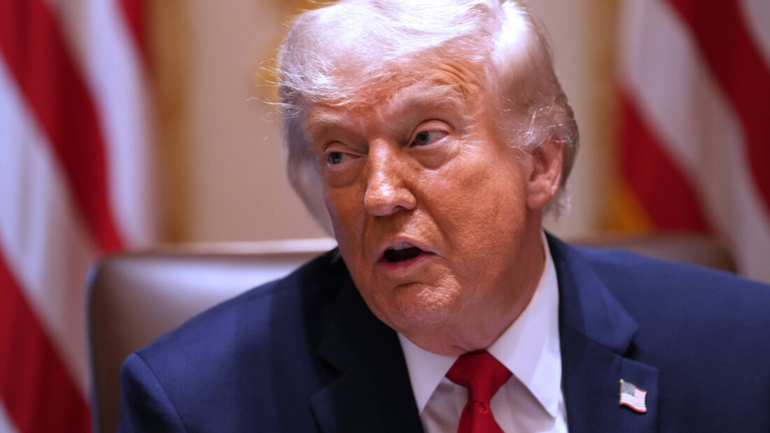 Donald Trump, Präsident der USA, spricht während einer Kabinettssitzung im Weißen Haus. Foto: Jacquelyn Martin/AP/dpa 20260528195500879.jpg