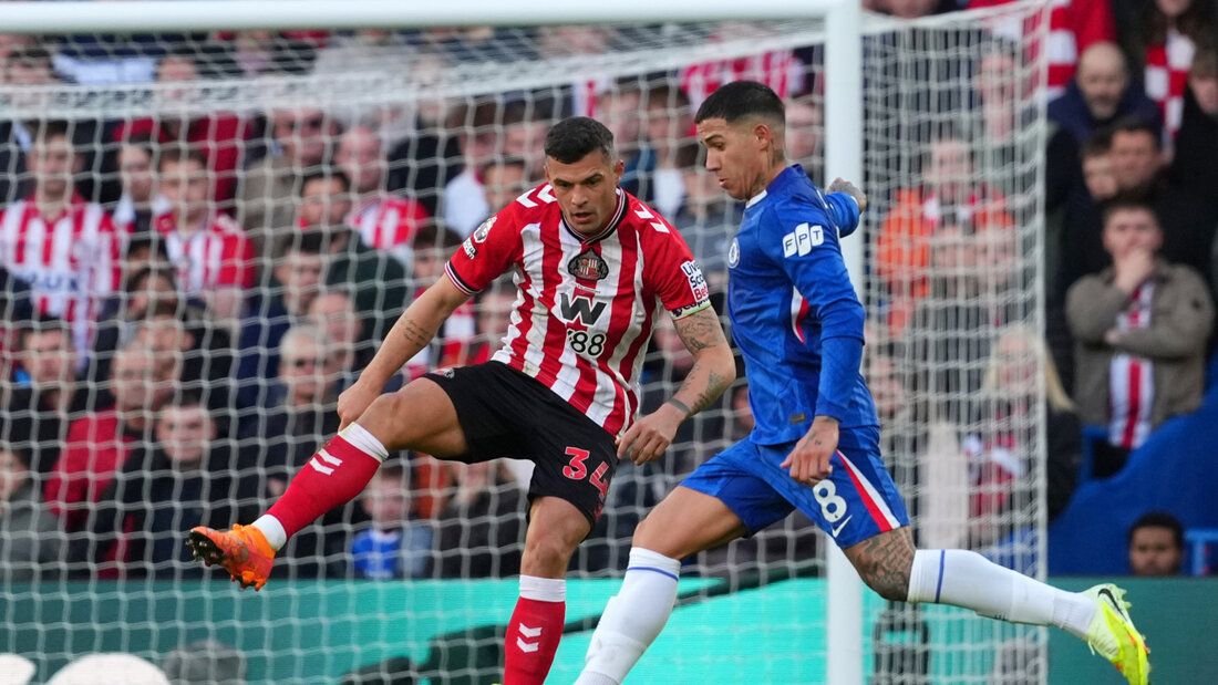 In der vergangenen Saison überraschte Granit Xhaka mit Sunderland - nun resultiert zum Auftakt in die neue Spielzeit eine Niederlage 20260822183547326.jpg