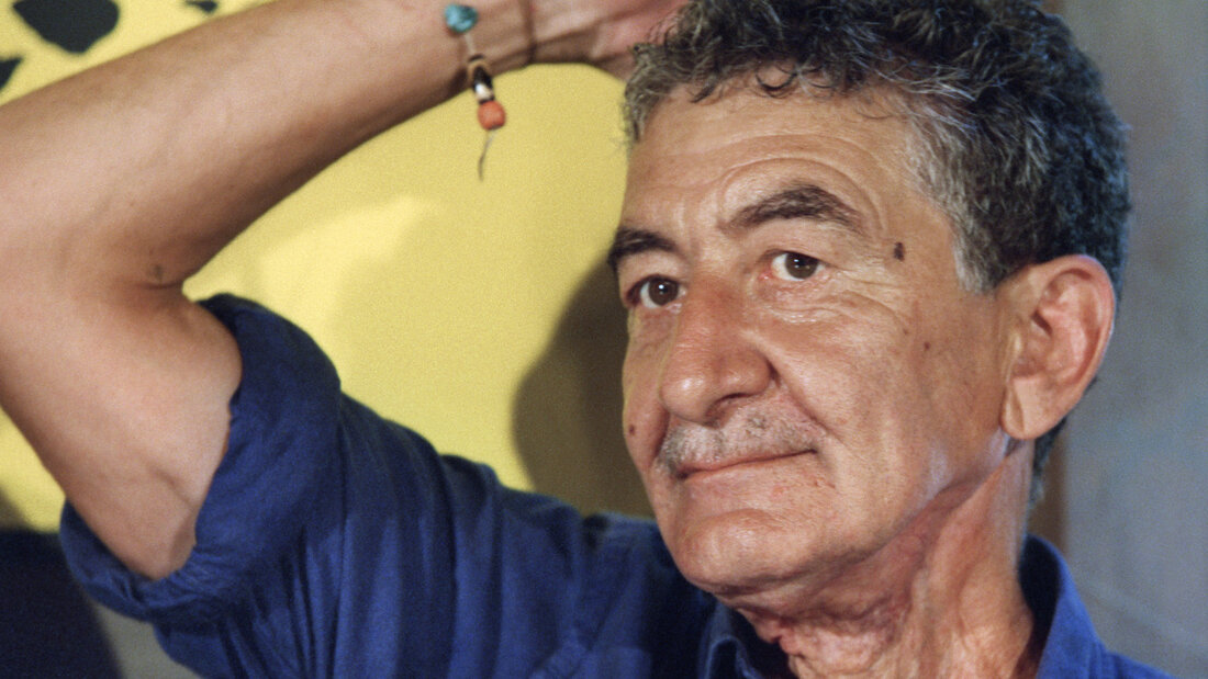 Der Bündner Regisseur Daniel Schmid (1941-2006) war eine Schlüsselfigur des neuen Schweizer Films. 1999 zeichnete ihn das Locarno Film Festival mit einem Ehrenleoparden für sein Gesamtwerk aus. (Archivbild) 20260805110009824.jpg