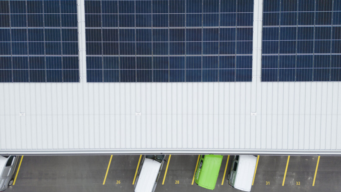 Auch mit Solaranlagen und E-Autos: Selbst bei Netto-Null wird die Schweiz künftig im Ausland für gewisse Emissionen verantwortlich sein. (Archivbild) 20250816073009241.jpg