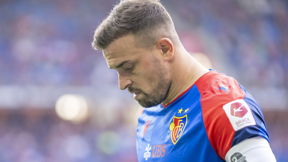 Hängende Köpfe in Basel: Auch Captain Xherdan Shaqiri kann die fünfte Niederlage im sechsten Heimspiel nicht verhindern 20260920183047836.jpg