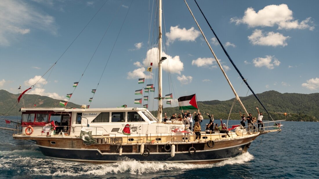ARCHIV - Boote der «Global Sumud Flotilla» verlassen den Hafen von Marmaris in der Türkei in Richtung Gaza. Foto: Murat Kocabas/AP/dpa 20260519095633752.jpg