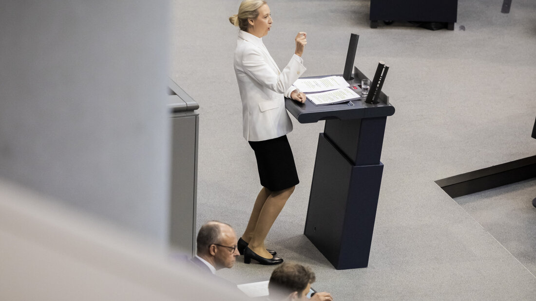 dpatopbilder - Alice Weidel, Bundesvorsitzende und Fraktionsvorsitzende der AfD, in der Generaldebatte. Foto: Christoph Soeder/dpa 20260909100527640.jpg