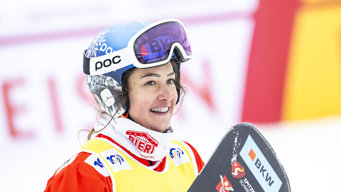 Doch noch Grund zur Freude bei Sina Siegenthaler: Dank der Emmentalerin holt die Schweiz Bronze im Team-Wettkampf im Snowboardcross 20250329121945159.jpg