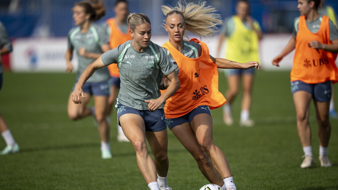 Verteidigerin Nadine Riesen (links) will sich in England weiterentwickeln 20261009050016446.jpg
