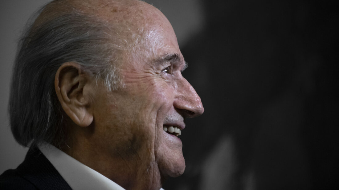 Die früheren Fifa-Funktionäre Joseph Blatter (Bild) und Markus Kattner müssen Millionenboni nicht an die Fifa zurückerstatten, entschied das Zürcher Arbeitsgericht. (Archivbild) 20250829093742923.jpg