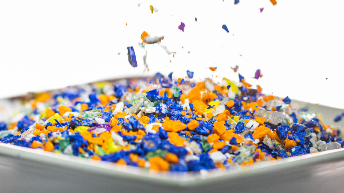 219 Tonnen Mikroplastik gelangt jährlich aus der Luft auf Schweizer Böden und in Schweizer Gewässer. (Symbolbild) 20260910084508072.jpg