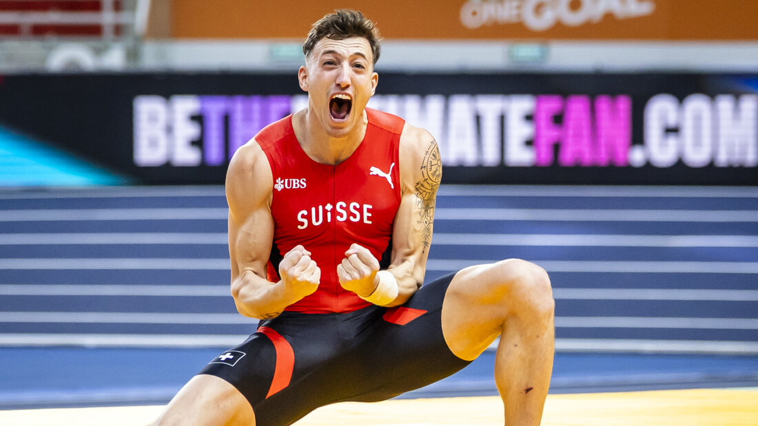Simon Ehammer lässt den Emotionen freien Lauf, als er im Rahmen des Siebenkampfs an der Hallen-WM in Torun 5,30 m überquert und somit auf Weltrekord-Kurs einbiegt 20261020065350188.jpg