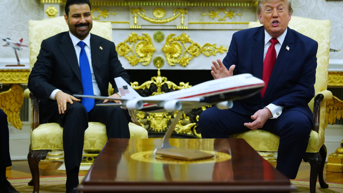 ARCHIV - US-Präsident Donald Trump trifft den irakischen Ministerpräsidenten Ali al-Zaidi im Oval Office des Weißen Hauses. Foto: Julia Demaree Nikhinson/AP/dpa/Archivbild 20260928080934247.jpg