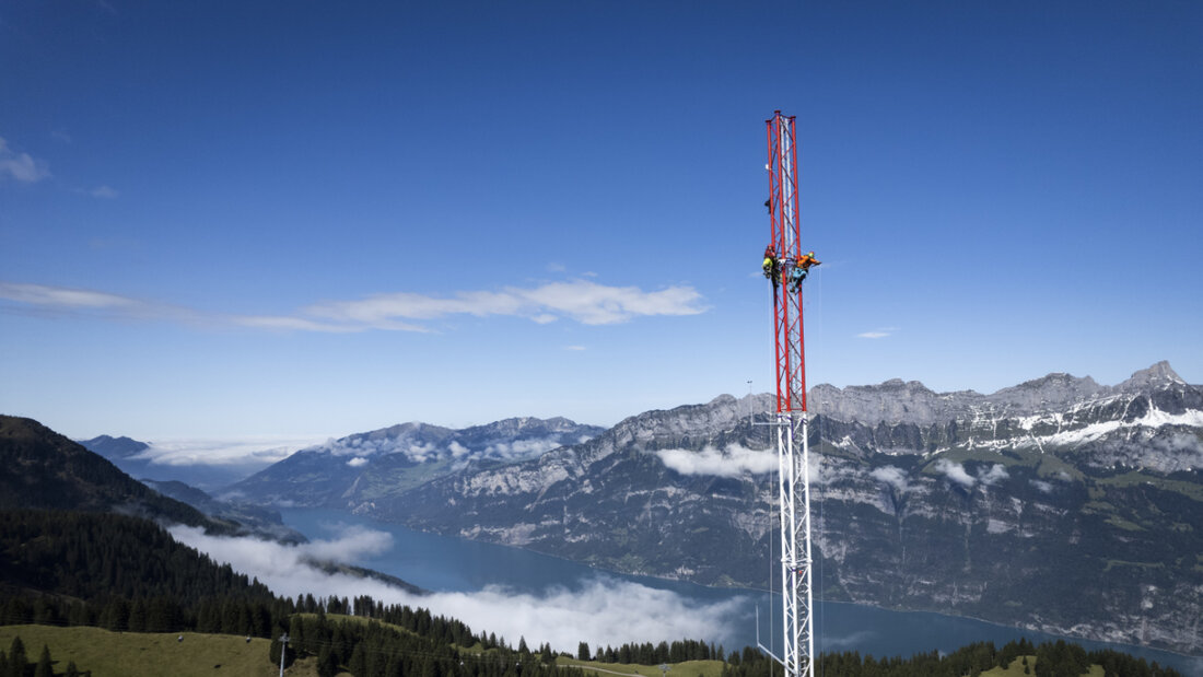 In Flumserberg SG baute Axpo bereits einen 120 Meter hohen Masten zur Windmessung. 20250924084046292.jpg