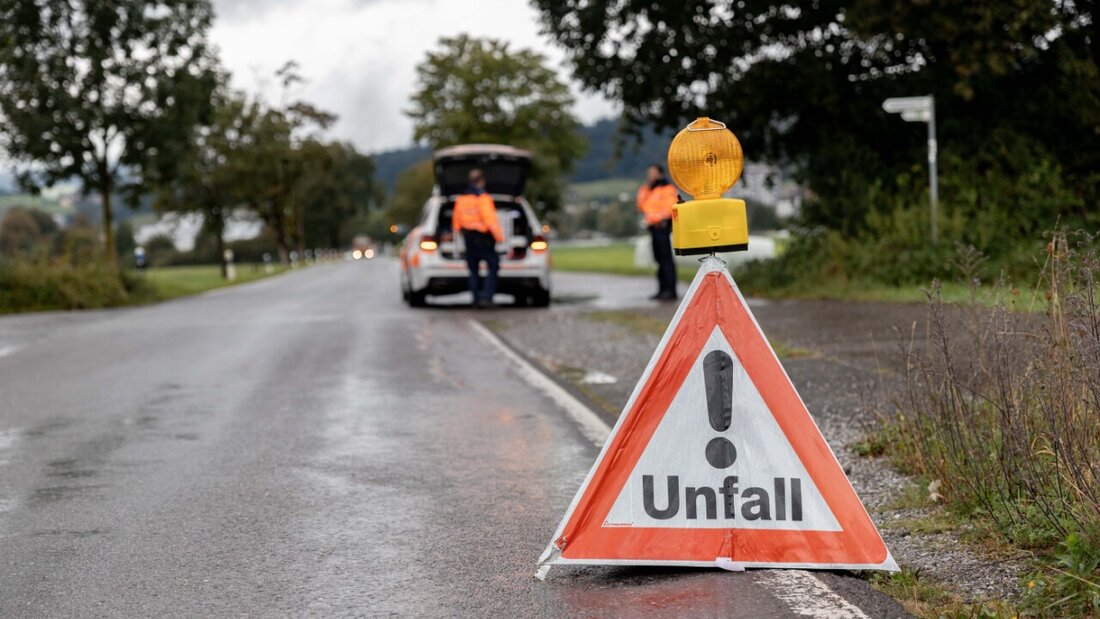 Ein siebenjähriger Bub ist in Heerbrugg von einem Lieferwagen angefahren und verletzt worden. (Symbolbild) 20250603092549261.jpg