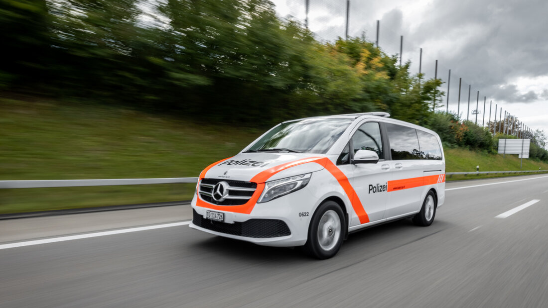 Ein Autofahrer ist am Freitagabend in Pfyn TG bei einer Kollision mit einem Traktor leicht bis mittelschwer verletzt worden. (Archivbild) 20260530150016890.jpg
