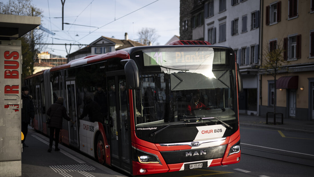 Die Buslinie 11 in Chur soll künftig weniger oft verkehren. Es ist eine der vorgeschlagenen Massnahmen im 16-Millionen-Sparpaket. (Symbolbild) 20260903172807986.jpg