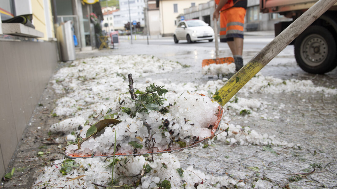 Am 9. Juni dieses Jahres hagelte es im Tessin ausserordentlich stark. Dieses Unwetter sorgte bei der AXA Versicherung für zahlreiche Schadensmeldungen. (Archiv) 20260804093454291.jpg
