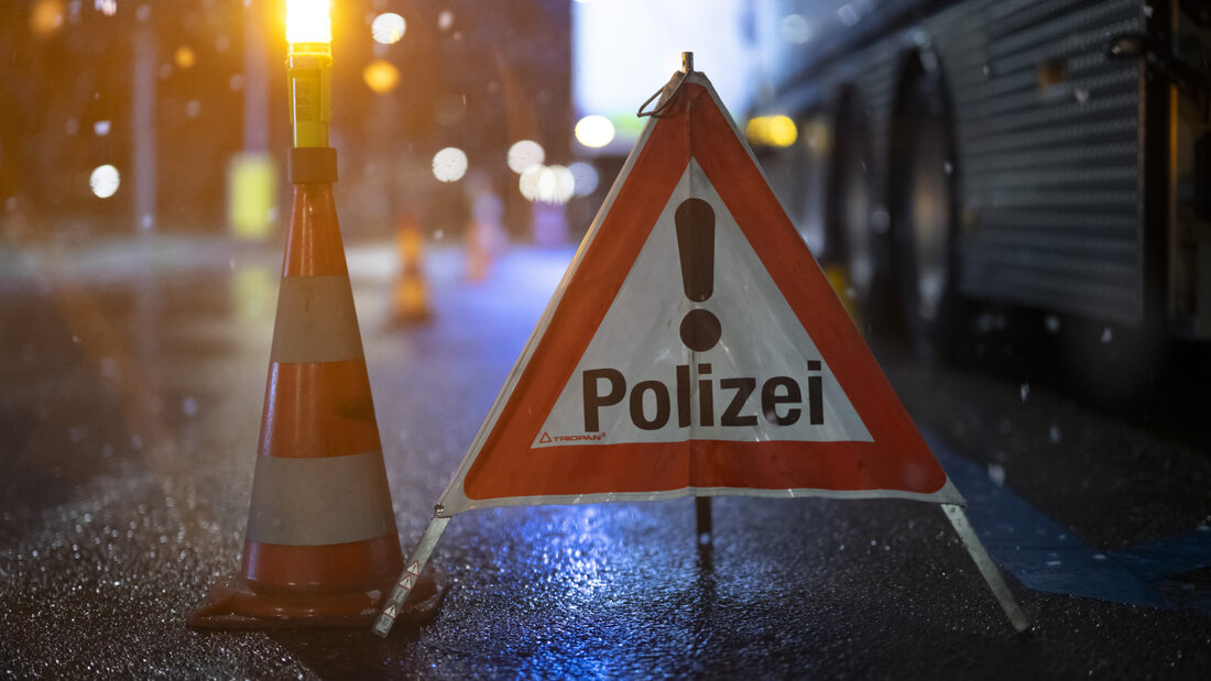 Handeln, bevor es zu spät ist: Die neue Charta gegen Radikalisierung soll Hilfestellungen bieten für Menschen, in deren Umfeld eine Person durch Radikalisierung gefährdet ist. (Themenbild) 20260821094734482.jpg