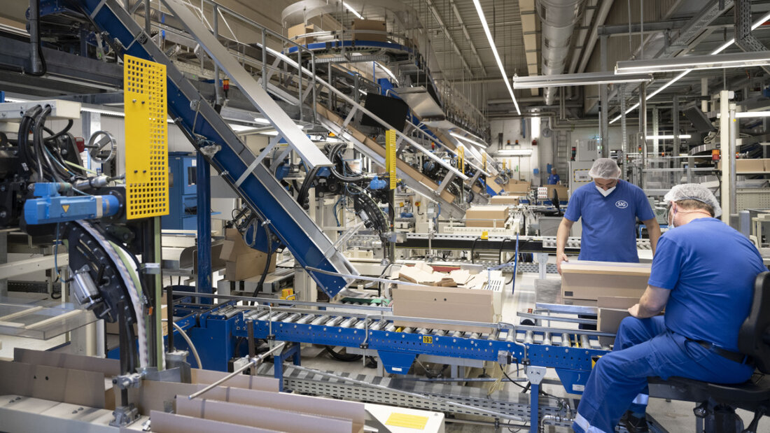 Der Verpackungsspezialist SIG hat im ersten Halbjahr die gedämpfte Konsumstimmung zu spüren bekommen. Das Wachstumstempo wurde deutlich gedrosselt. (Archivbild) 20250804075945053.jpg