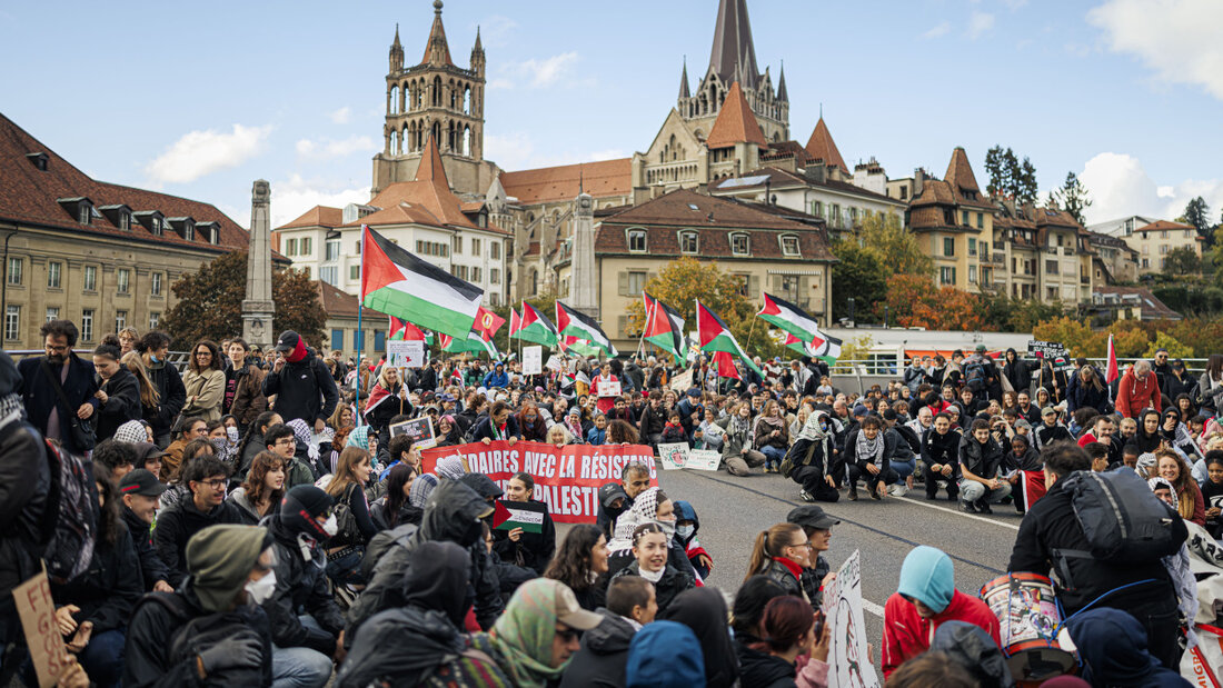 Die Demonstrierenden in Lausanne prangerten insbesondere die Haltung der Schweiz zu Israel an. 20261010183927056.jpg