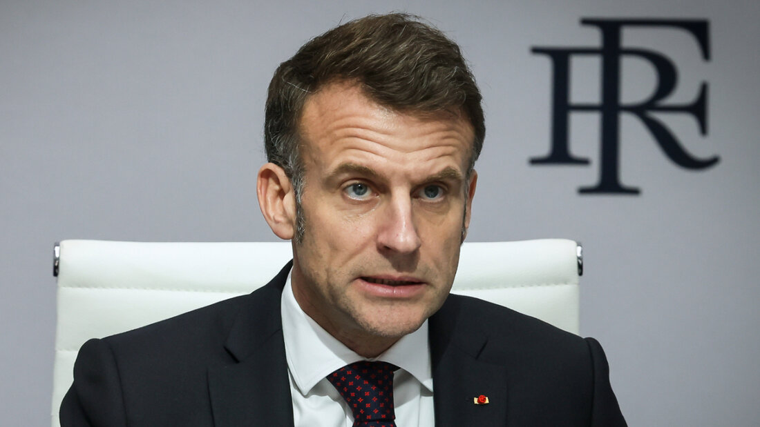 ARCHIV - Frankreichs Präsident Emmanuel Macron spricht bei einer Sitzung des nationalen Verteidigungsrates im Elysee-Palast. Foto: Thomas Padilla/Pool AP/dpa 20260413120653960.jpg