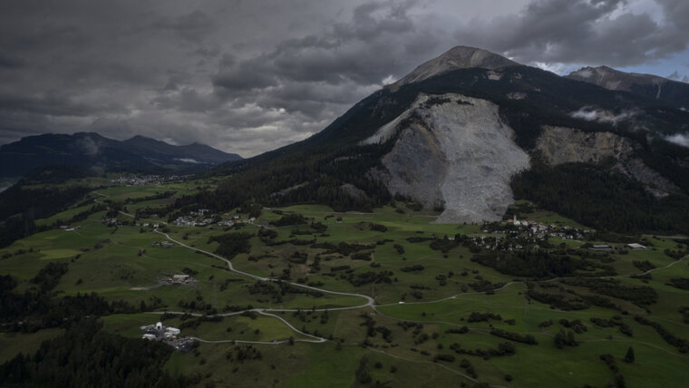 KEYSTONE/GIAN EHRENZELLER 20251105101933721.jpg