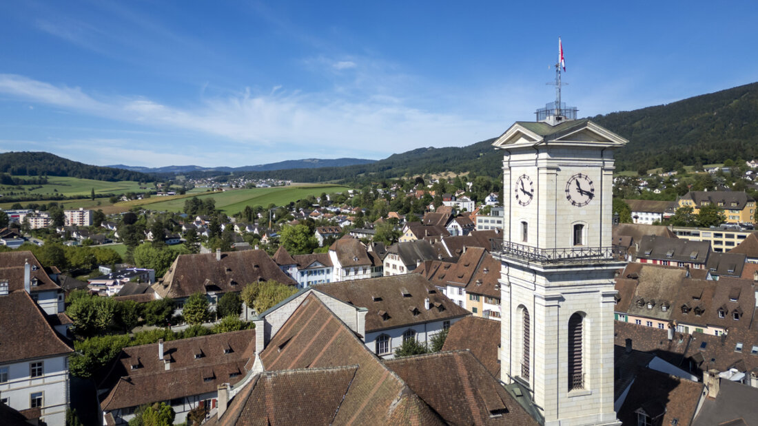 In Delsberg JU ist a Donnerstag mit 23,5 Grad ein neuer Temperaturrekord im November gemessen worden. (Archivbild) 20251113133749607.jpg