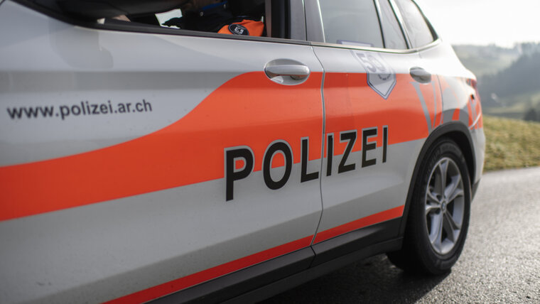 KEYSTONE/GIAN EHRENZELLER 20251130231312147.jpg