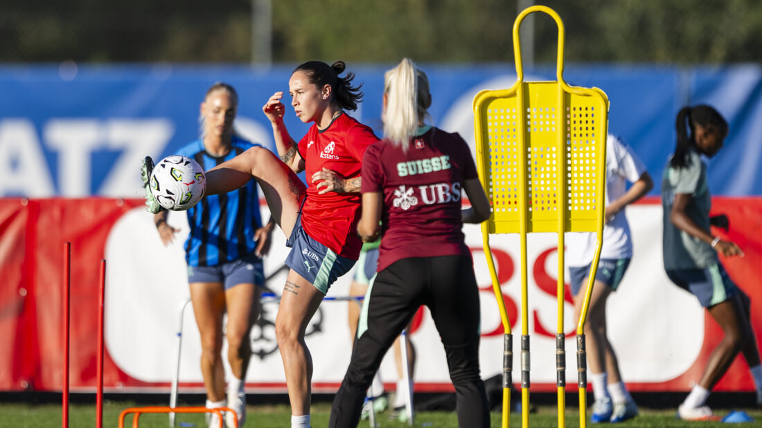 Das Schweizer Nationalteam trainiert für die erste Playoff-Runde der WM-Qualifikation 20261007050014460.jpg