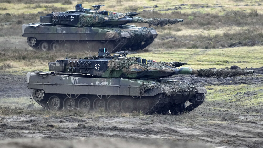 Der deutsch-französische Rüstungskonzern KNDS geht an die Börse. Die Aktien des Herstellers von Kampfpanzern wie dem Leopard 2 sollen in Frankfurt und Paris platziert werden. (Archivbild) 20260624145017175.jpg