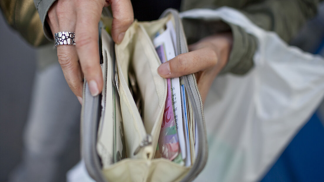 Noch immer gibt es Lohnunterschiede zwischen Männern und Frauen. Das Gefälle nahm laut dem Bundesamt für Statistik (BFS) in den vergangenen Jahren aber ab. (Themenbild) 20240319092409250.jpg