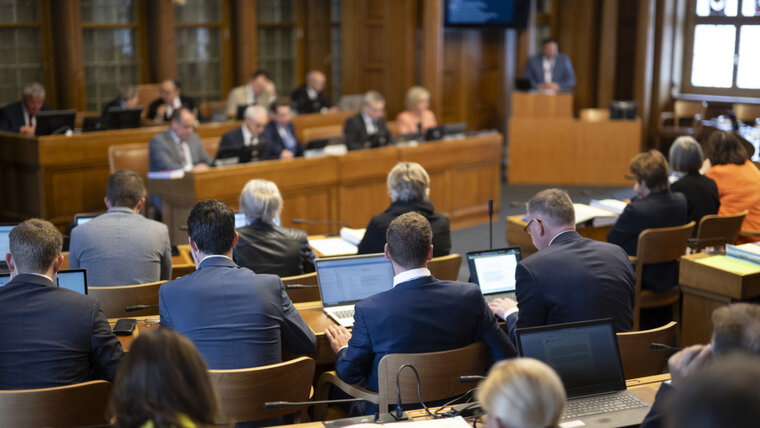 KEYSTONE/GIAN EHRENZELLER 20250922121600359.jpg