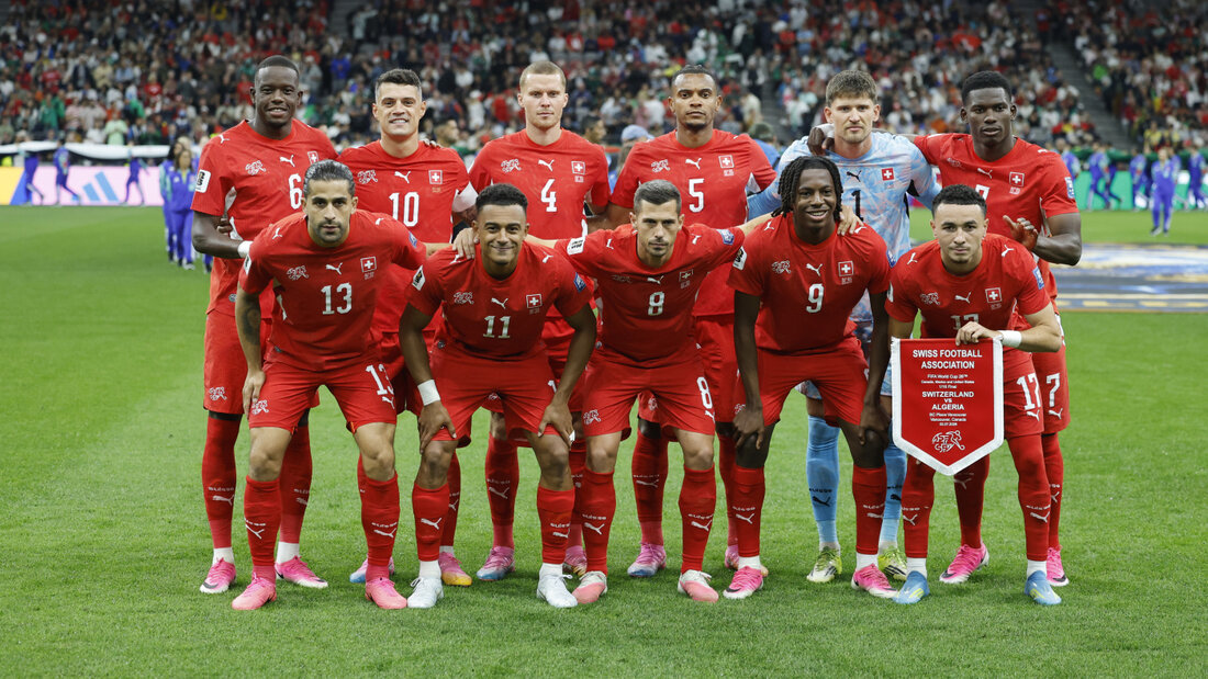 Für die Schweiz - hier die Startelf gegen Algerien - steht im WM-Achtelfinal gegen Kolumbien die Stunde der Wahrheit an 20260707050018160.jpg