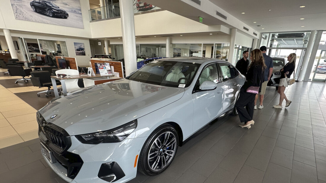 China lässt mit einer Steueränderung deutsche Premium-Autobauer aufhorchen. Im wichtigsten Automarkt der Welt könnte es noch schwieriger werden. (Archivbild) 20250727051746756.jpg