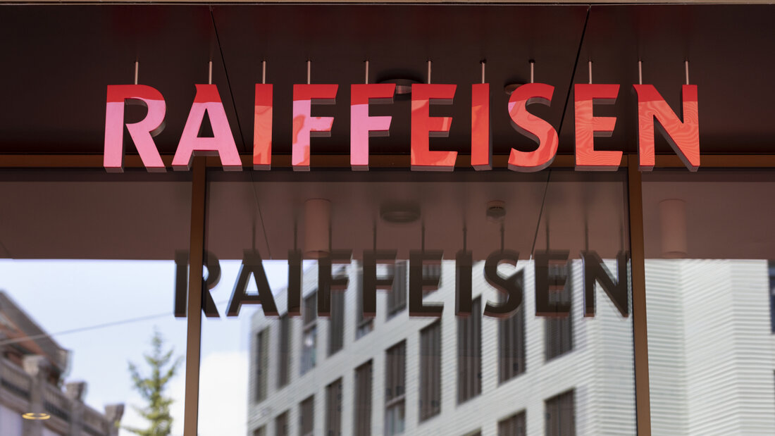 Raiffeisen will sparen und streicht im Zuge auch bis zu 180 Stellen. (Archivbild) 20260826065013521.jpg