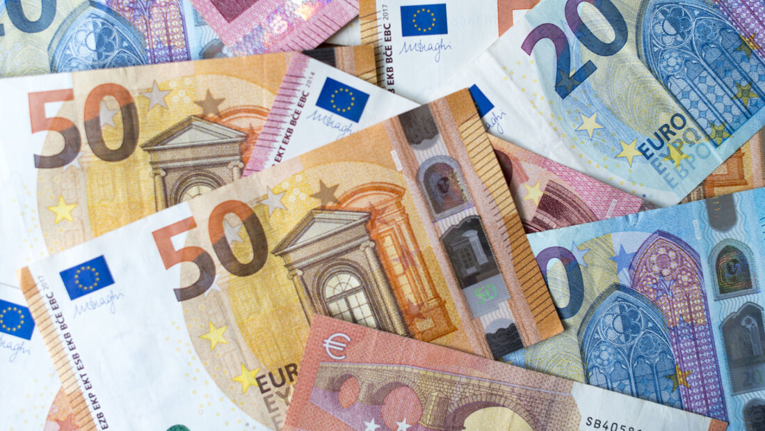 Die Gehälter der Spitzenmanager in den umsatzstärksten Unternehmen
Deutschlands sind nach Berechnungen der Entwicklungsorganisation Oxfam 30-mal so
stark gestiegen wie die Reallöhne aller Angestellten. (Symbolbild) 20250501092450650.jpg