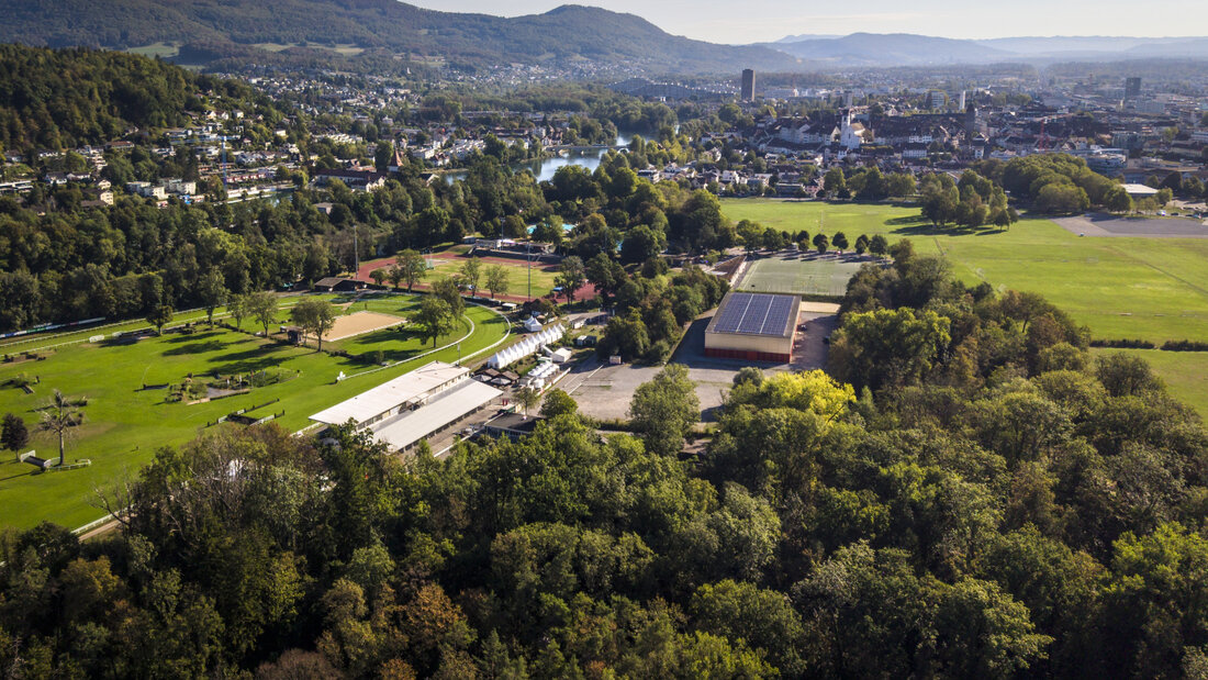 Die Kantonspolizei Aargau geht bei der Schiesserei in Aarau von einem Amoklauf aus. Dies hat sie an der Medienkonferenz in Schafisheim bekannt gegeben. (Archivbild) 20260902141219977.jpg