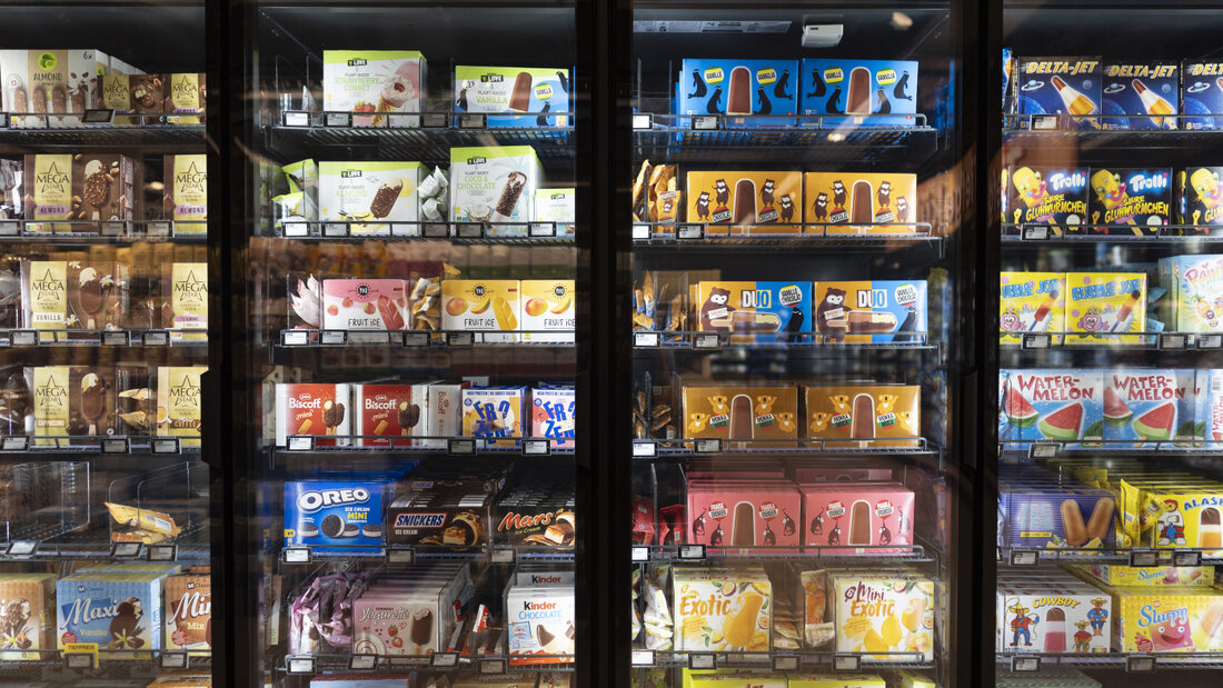 Der Hitzesommer hat die Glaceproduktion der Migros angeheizt. Angesichts der Hitzewellen hat der Detailhändler so viel Glace hergestellt wie seit mehreren Jahren nicht mehr. (Archivbild) 20260925120410961.jpg