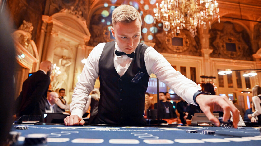 PRODUKTION - Temin Joguncic im Casino Baden-Baden. Foto: Uli Deck/dpa 20260611103017457.jpg