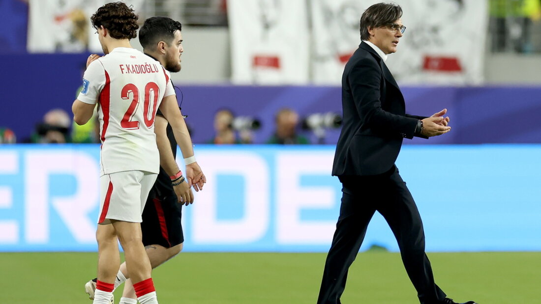 Ein Bild mit Symbolik: Die Wege von Trainer Vincenzo Montella und der türkischen Nationalmannschaft könnten sich nach dem WM-Fiasko scheiden 20260621100201538.jpg