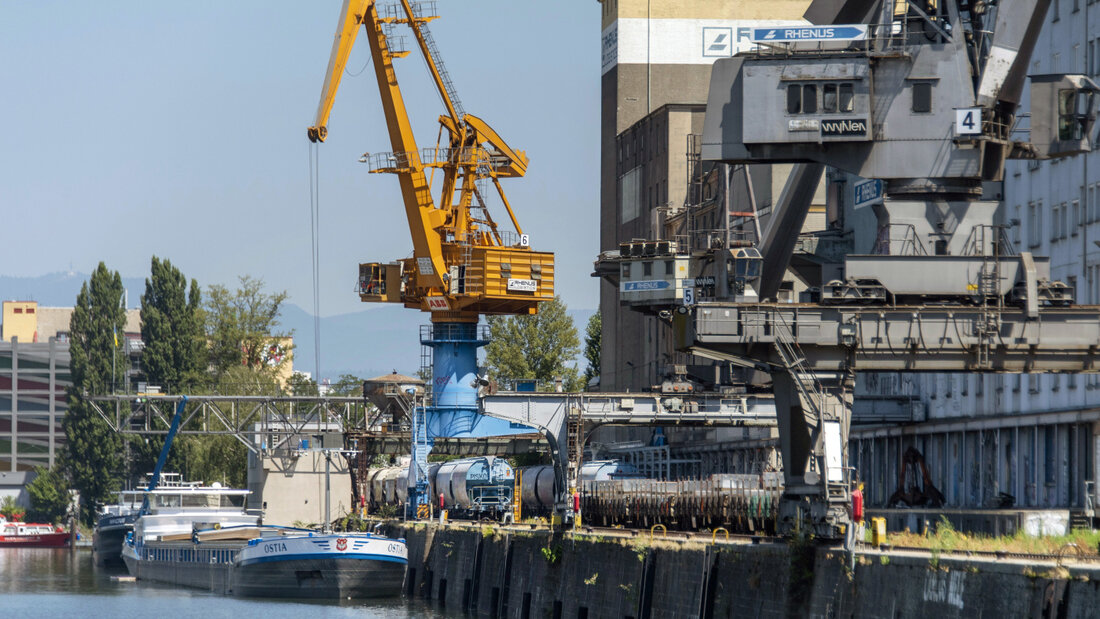 Die Schweizer Wirtschaft ist im zweiten Quartal 2026 wie erwartet mit hohem Tempo gewachsen. Das reale Bruttoinlandprodukt (BIP) legte auf bereinigter Basis gegenüber dem Vorquartal um 1,5 Prozent zu. (Archvibild) 20260903090846531.jpg