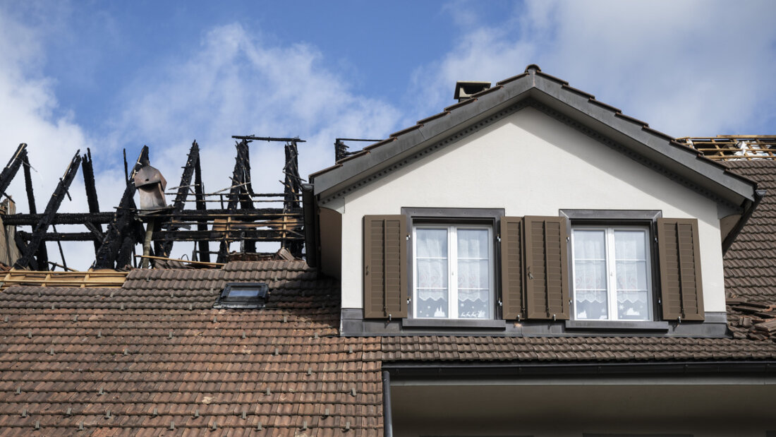 In Elgg ZH kam es im vergangenen Jahr zu mehreren Brandstiftungen. Die Staatsanwaltschaft hat nun Anklage gegen eine 44-jährige Schweizerin erhoben. (Archivbild) 20250516083043607.jpg