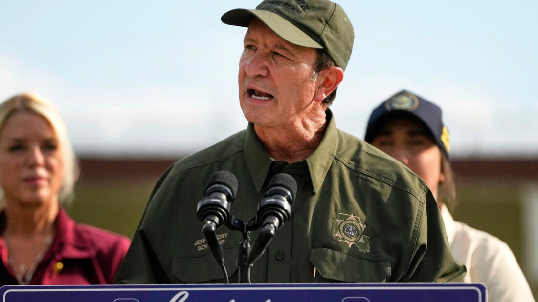ARCHIV - Der Gouverneur von Louisiana, Jeff Landry, spricht zu Reportern im Louisiana State Penitentiary. Foto: Gerald Herbert/AP/dpa (Archivbild) 20260518155341836.jpg