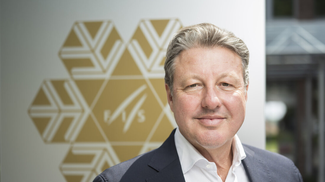 Der FIS-Präsident Alexander Ospelt hat sich auch schon mit Marco Odermatt über die Zukunft des Sports ausgetauscht 20261014050013946.jpg