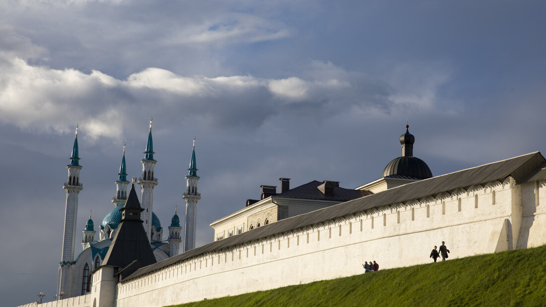 ARCHIV - Kasan, mit rund 1,2 Millionen Einwohnern die achtgrößte Stadt Russlands, liegt rund 800 km östlich von Moskau und ist ein wichtiges Zentrum des russischen Islams, ein bedeutender Kultur-, Wissenschafts- und Wirtschaftsstandort und ein Verkehrsknotenpunkt Foto: Christian Charisius/dpa (Archivbild) 20260810094124939.jpg