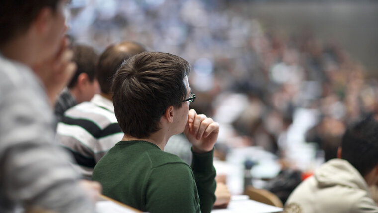 KEYSTONE/GAETAN BALLY 20250613082923297.jpg