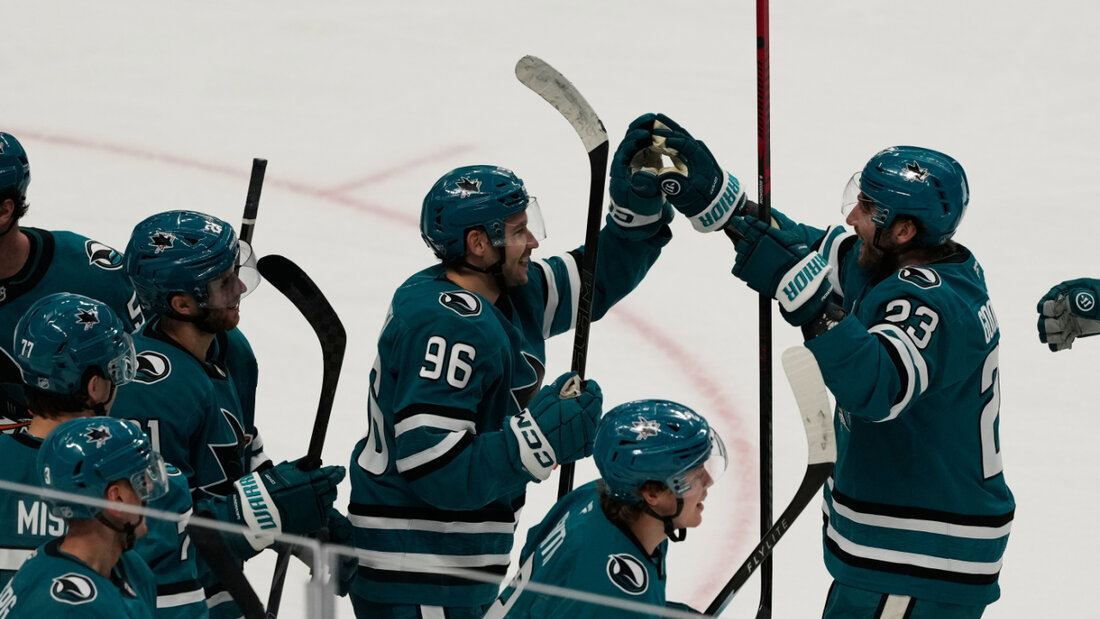 Die San Jose Sharks gewinnen gegen die Winnipeg Jets 20251108073836587.jpg