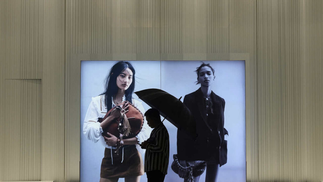 Wer einkaufen geht, mag sich über die sinkenden Verbraucherpreise freuen - doch die chinesische Regierung will das Gegenteil. (Archivbild) 20250510061206232.jpg